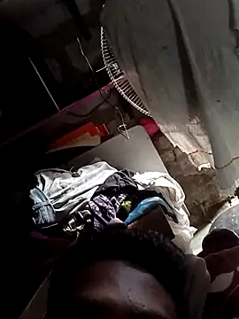 Snapshot of hemcrazy chatting on 10.06.25 hemcrazy online show from 10.06.25