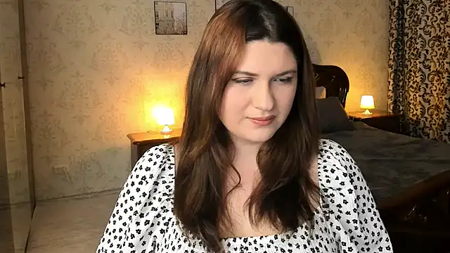 Snapshot of CrimsonDusk chatting on 10.17.25 CrimsonDusk online show from 10.17.25