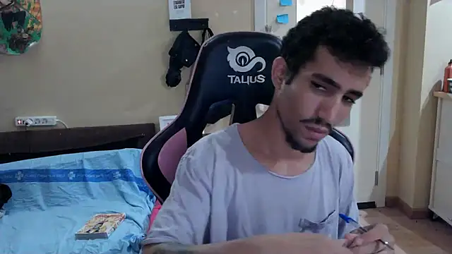 Snapshot of junokun22 chatting on 10.04.25 junokun22 online show from 10.04.25