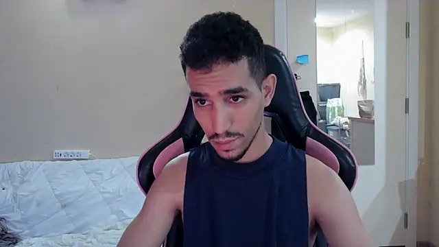 Snapshot of junokun22 chatting on 10.22.25 junokun22 online show from 10.22.25