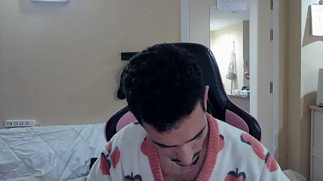 Snapshot of junokun22 chatting on 11.03.25 junokun22 online show from 11.03.25