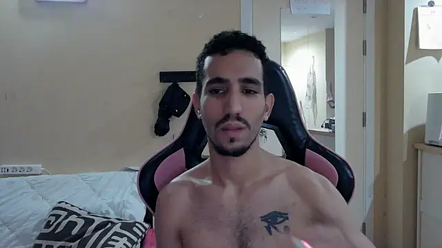 Snapshot of junokun22 chatting on 11.04.25 junokun22 online show from 11.04.25