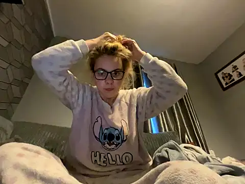 Snapshot of TabbyLovexox chatting on 10.09.25 TabbyLovexox online show from 10.09.25