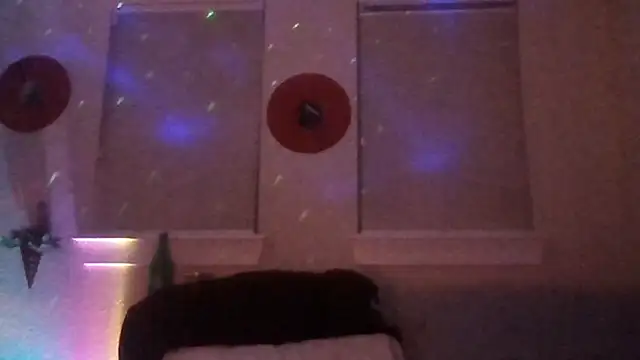 Snapshot of nvthvn555 chatting on 11.15.25 nvthvn555 online show from 11.15.25