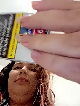 Snapshot of Beatrice1905 chatting on 10.05.25 Beatrice1905 online show from 10.05.25