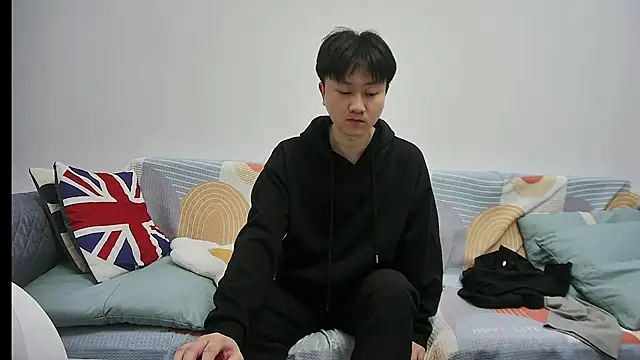 LELErui888 online show from 10.20.25