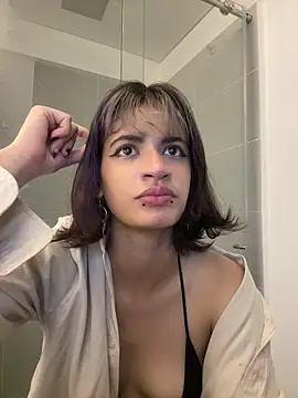 sukulaurens online show from 10.21.25