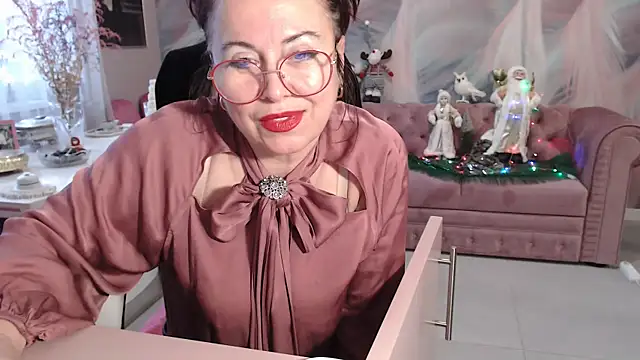 Snapshot of Arisa5000 chatting on 01.13.25 Arisa5000 online show from 01.13.25
