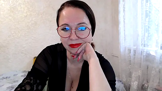 Snapshot of Arisa5000 chatting on 09.18.25 Arisa5000 online show from 09.18.25