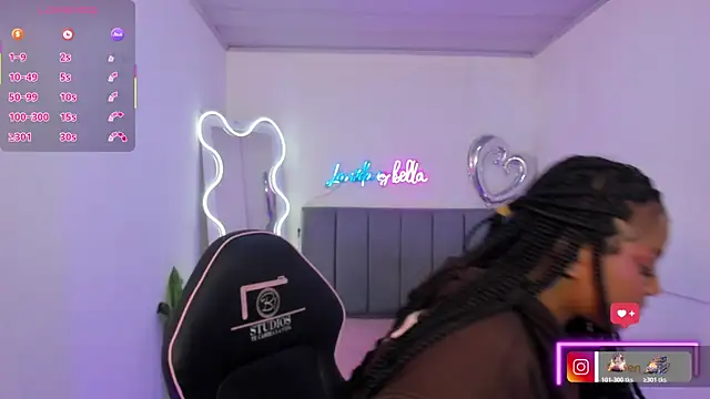 THIANA TAY online show from 12.03.25