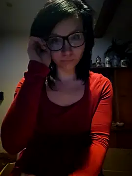 Snapshot of Lenalove02 chatting on 10.13.25 Lenalove02 online show from 10.13.25