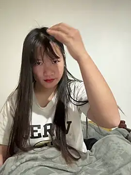 TrangNemo online show from 11.20.25