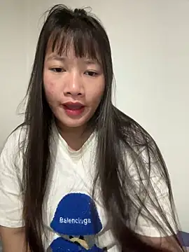 TrangNemo online show from 11.23.25