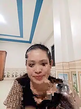Young vietnamese online show from 10.21.25