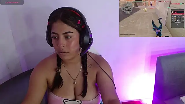 Snapshot of mariam_ferrer chatting on 10.07.25 mariam ferrer online show from 10.07.25
