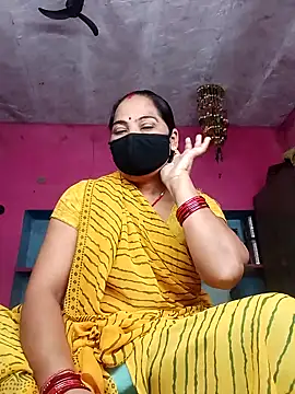 Snapshot of Ut_kanchna chatting on 10.08.25 Ut kanchna online show from 10.08.25
