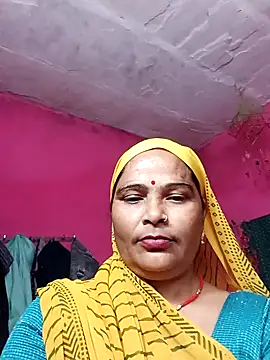 Snapshot of Ut_kanchna chatting on 10.19.25 Ut kanchna online show from 10.19.25