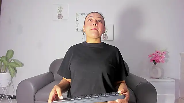 susan hotmilf online show from 10.18.25
