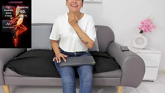 susan hotmilf online show from 10.22.25