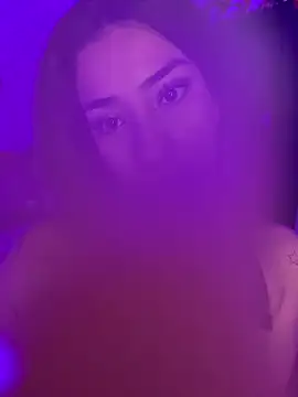 Kiim Owens online show from 11.23.25