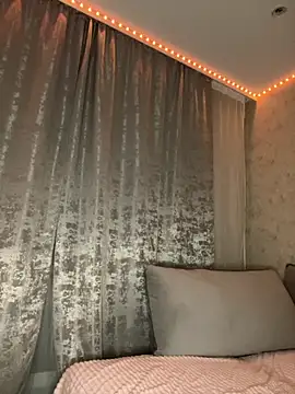 Snapshot of whorimi chatting on 10.26.25 whorimi online show from 10.26.25