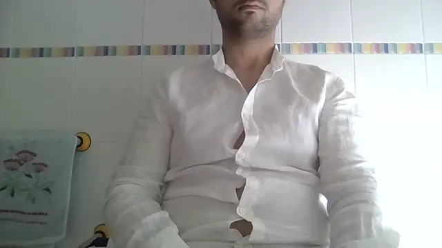 Snapshot of sci69 chatting on 10.24.25 sci69 online show from 10.24.25