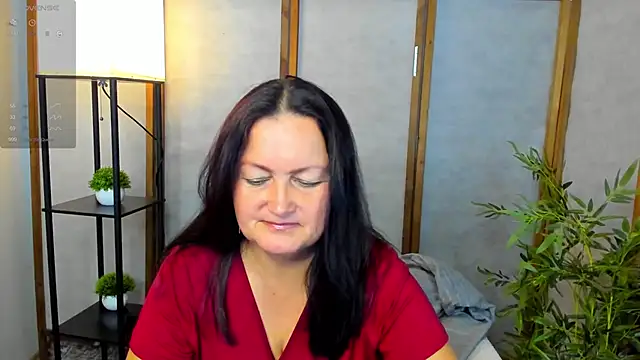 hottyannaa online show from 10.16.25