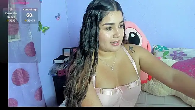 Snapshot of violeta_funny chatting on 10.27.25 violeta funny online show from 10.27.25
