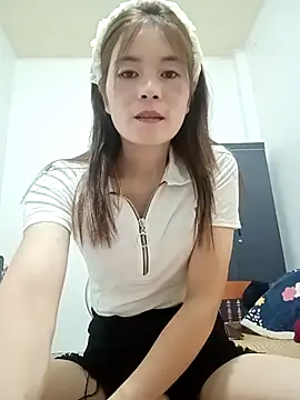Snapshot of sipy- chatting on 10.14.25 sipy- online show from 10.14.25