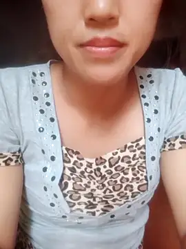 Snapshot of evenla chatting on 10.14.25 evenla online show from 10.14.25