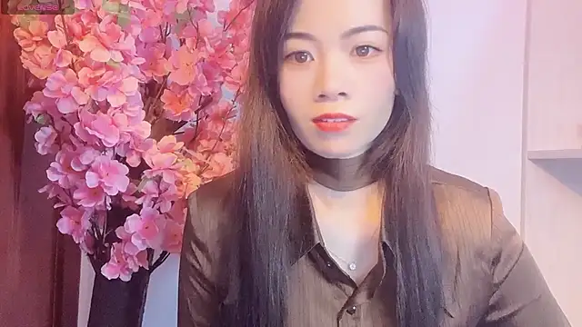 Snapshot of Lynnalltop-165-KeKe chatting on 11.03.25 Lynnalltop-165-KeKe online show from 11.03.25