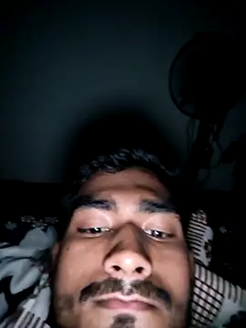 Snapshot of siddBus chatting on 10.08.25 siddBus online show from 10.08.25