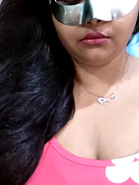 naina5 online show from 10.20.25