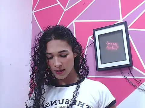 Snapshot of Tifany_Adams chatting on 10.13.25 Tifany Adams online show from 10.13.25
