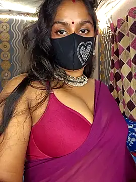 Sweet-Maddlina online show from 10.22.25