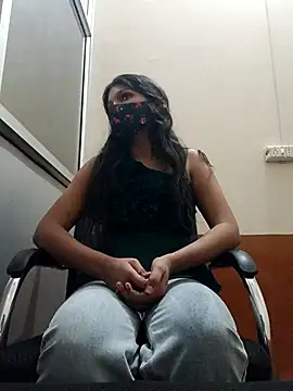 Snapshot of Kajal_hot8 chatting on 10.17.25 Kajal hot8 online show from 10.17.25