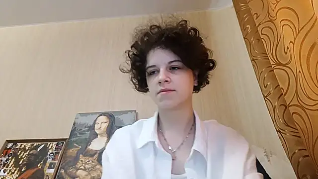 JesseniaHanney online show from 10.20.25