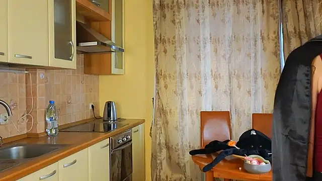 AlinaAldrete online show from 10.31.25