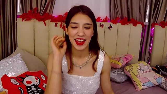 Snapshot of ArielLoove chatting on 10.25.25 ArielLoove online show from 10.25.25