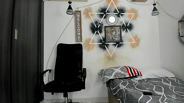 Snapshot of jhapsson_wong chatting on 10.14.25 jhapsson wong online show from 10.14.25