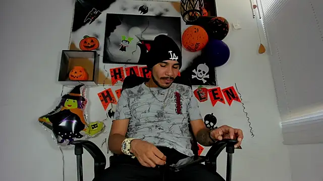 Snapshot of jhapsson_wong chatting on 10.26.25 jhapsson wong online show from 10.26.25