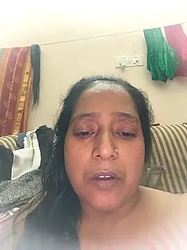 Snapshot of Khushi-20 chatting on 10.27.25 Khushi-20 online show from 10.27.25