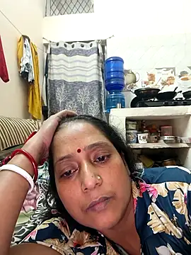 Snapshot of Khushi-20 chatting on 10.29.25 Khushi-20 online show from 10.29.25