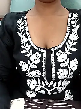 Snapshot of Marathi_gavtami chatting on 10.27.25 Marathi gavtami online show from 10.27.25