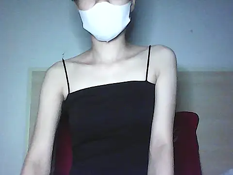 Snapshot of Ninaa_Show chatting on 10.11.25 Ninaa Show online show from 10.11.25