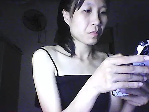 Snapshot of Ninaa_Show chatting on 10.15.25 Ninaa Show online show from 10.15.25