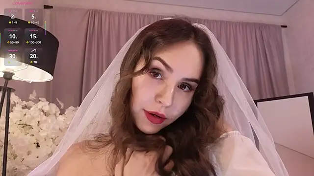 LionKierra online show from 10.25.25