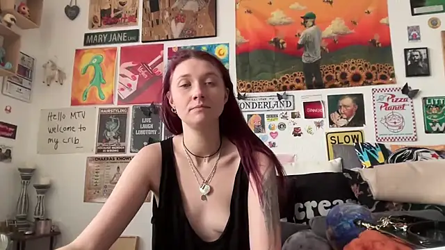 Snapshot of PauliinaBlue chatting on 10.15.25 PauliinaBlue online show from 10.15.25