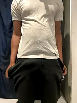 Snapshot of sexeloveRR chatting on 10.11.25 sexeloveRR online show from 10.11.25