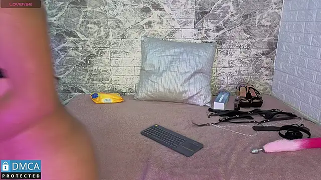 taylorexotic online show from 11.12.25